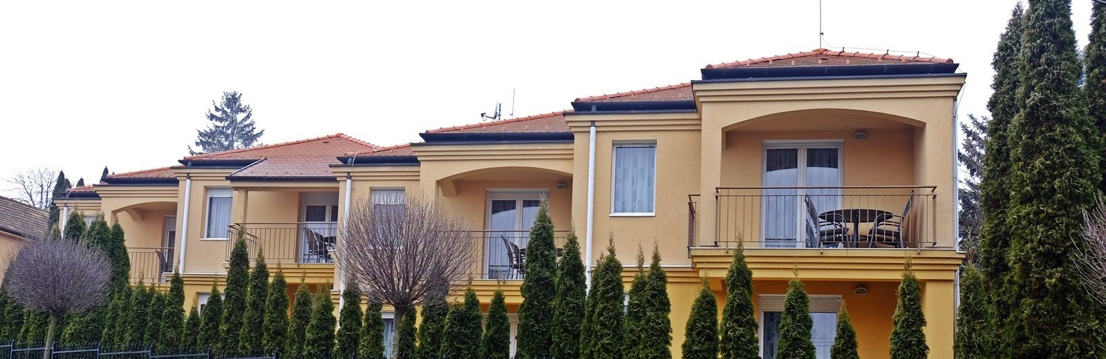 elado_apartmanhaz_2799.jpg