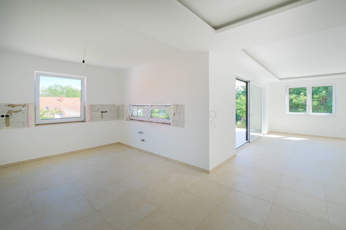 Family House - 4268