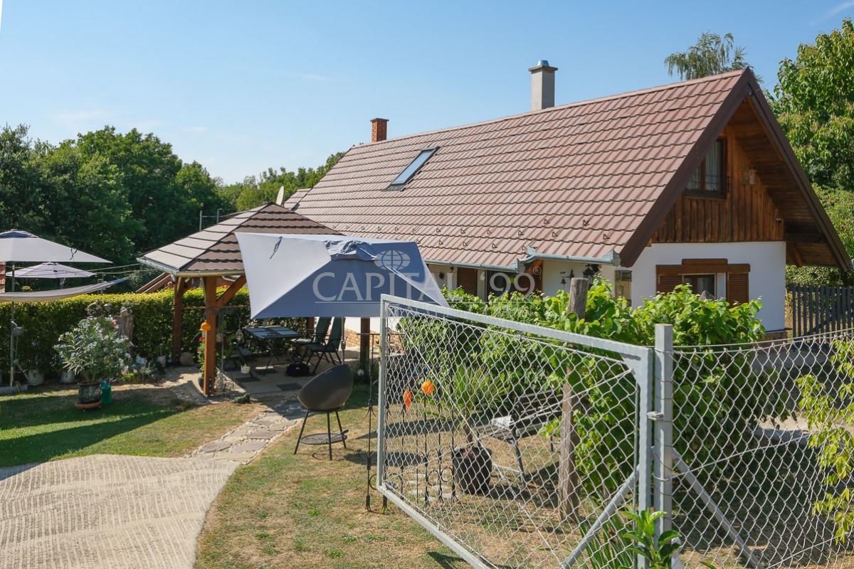 Family House - 4335