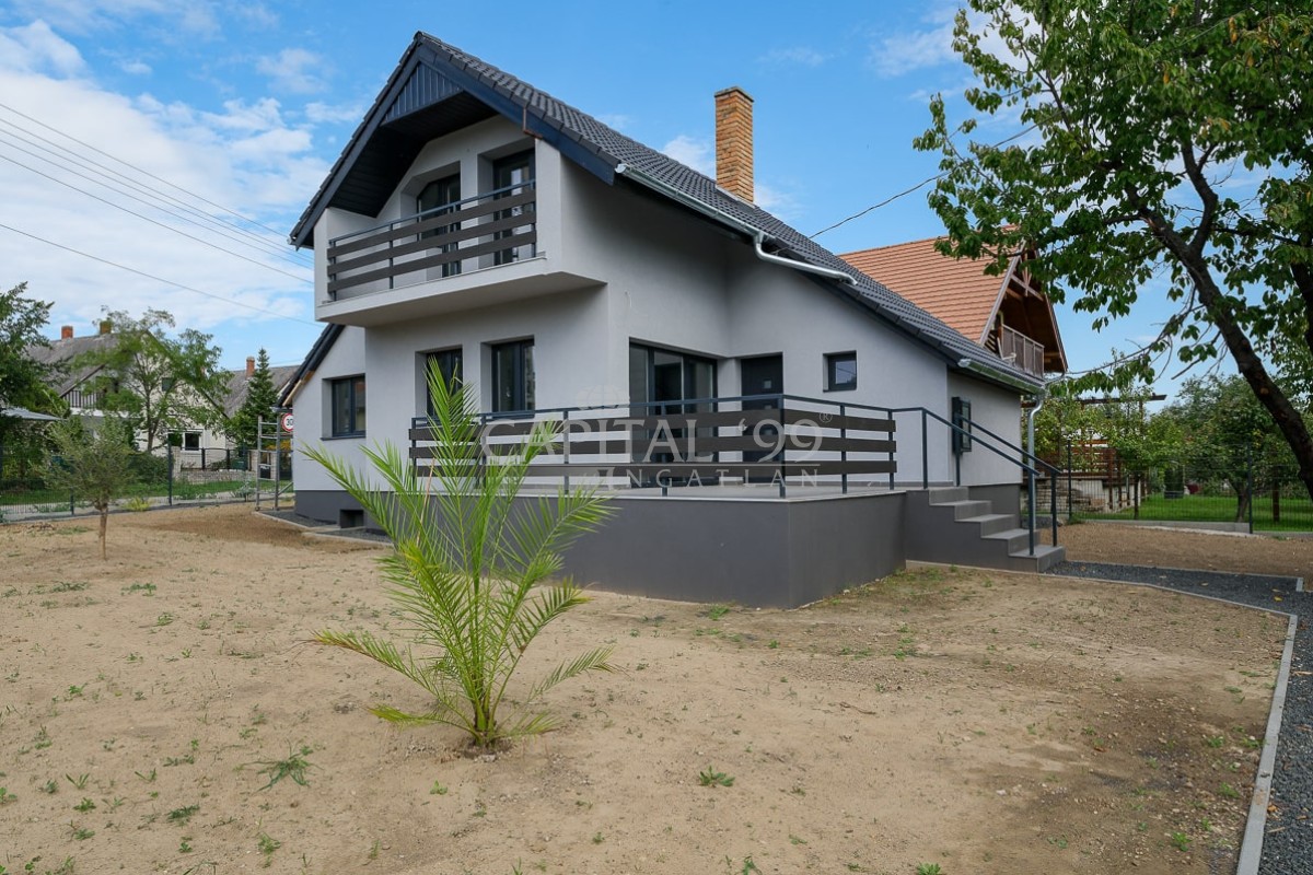 Family House - 4338