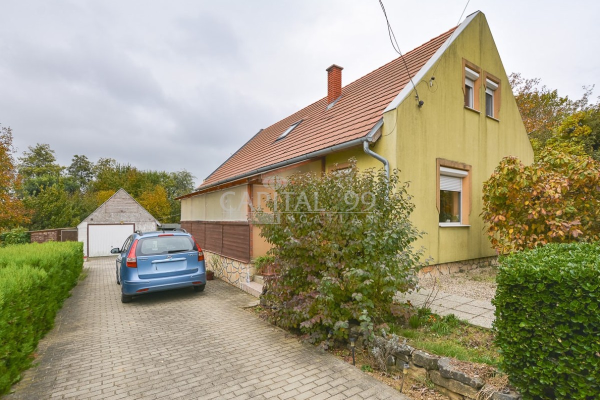 Family House - 4341
