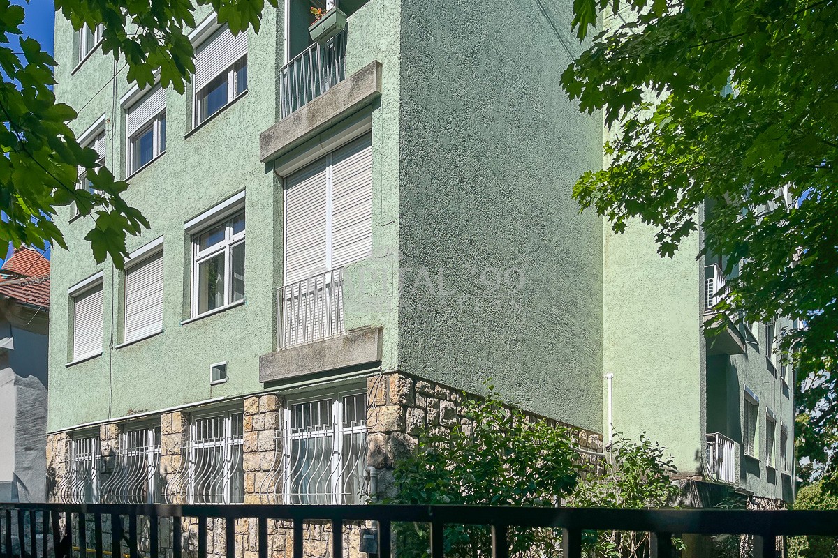 Flat - 4365