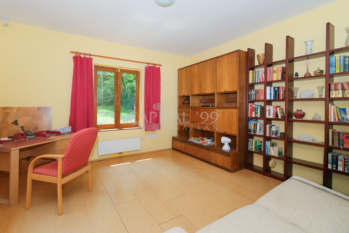 Family House - 4395