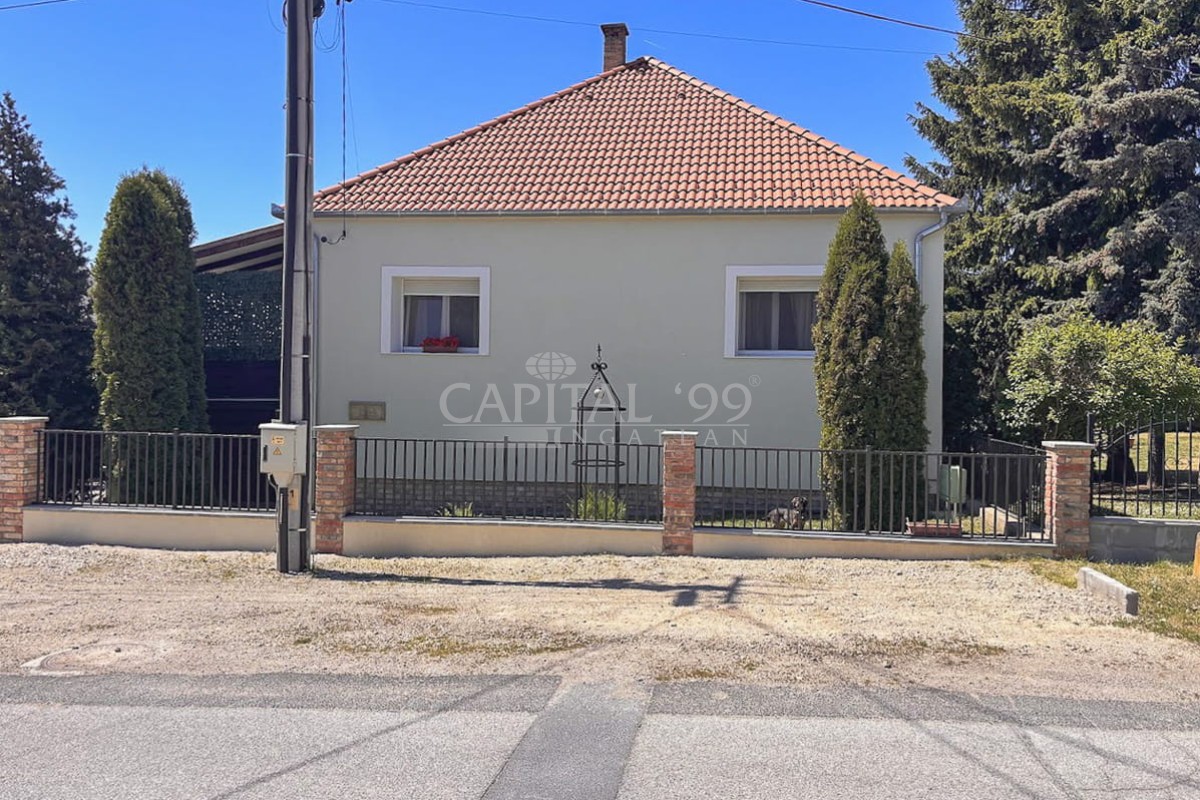 Family House - 4397