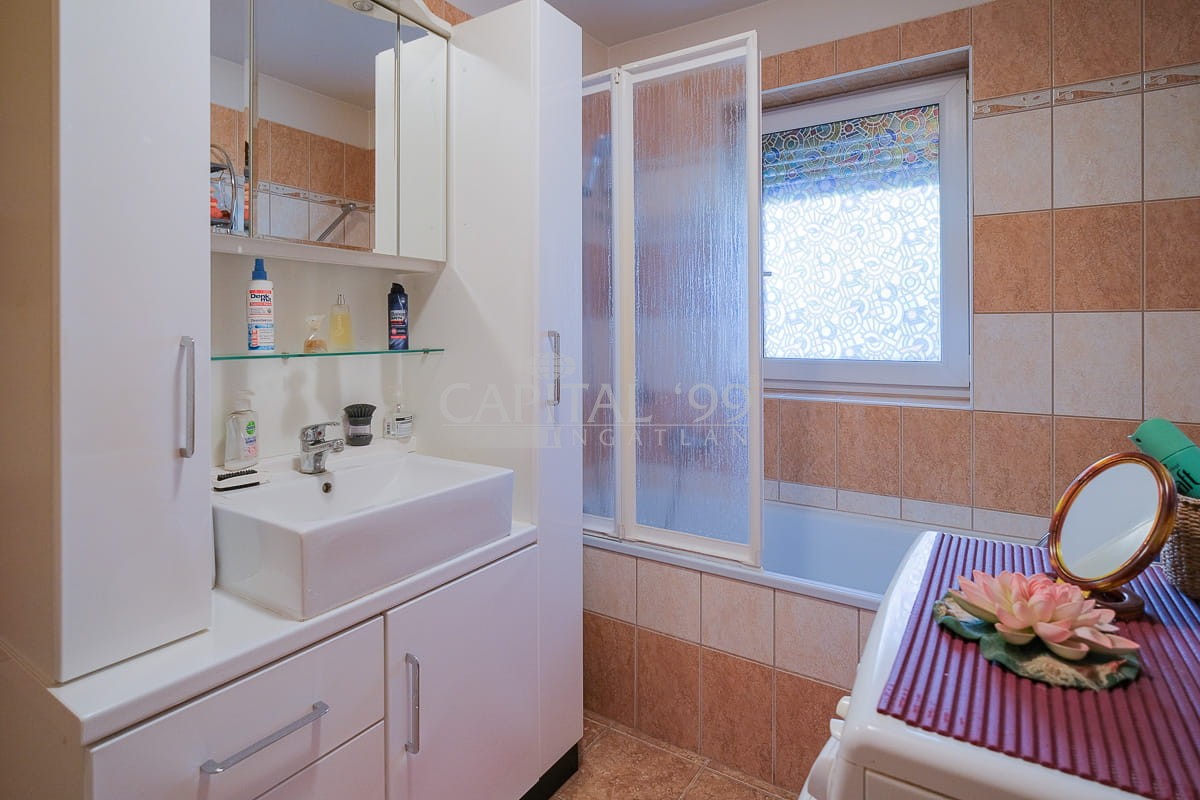 Family House - 4402