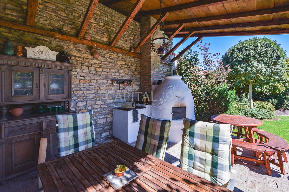 Family House - 4422
